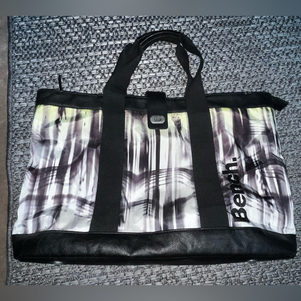 Bench | Black, Grey and Green Large Shoulder Bag